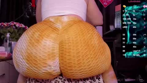 Laura online show from 6, 11, 2025