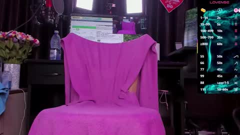 Laura online show from 22, 12, 2025