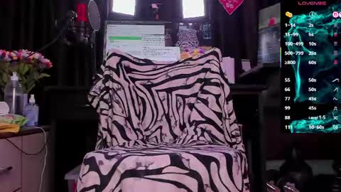 Laura online show from 25, 6, 2026