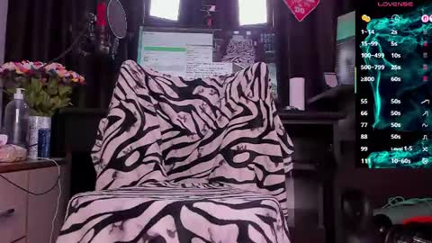 Laura online show from 23, 7, 2026