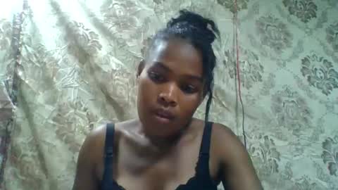 raissalove688460 online show from 2, 6, 2026