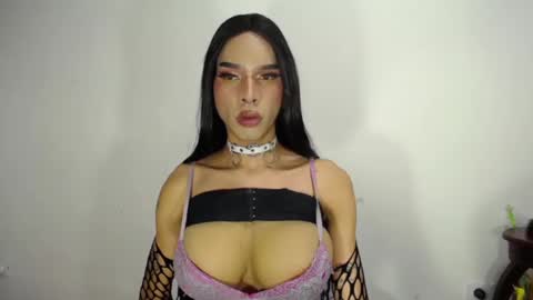 RamonaSmit online show from 3, 12, 2024