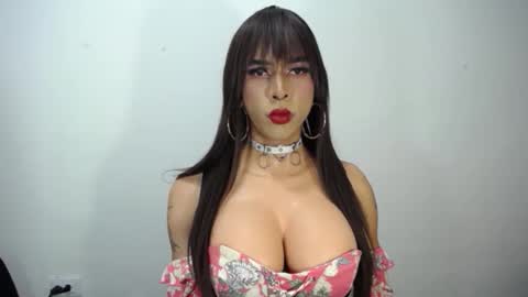 RamonaSmit online show from 9, 9, 2025