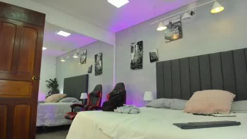 Raphael Nyon online show from 1, 3, 2026