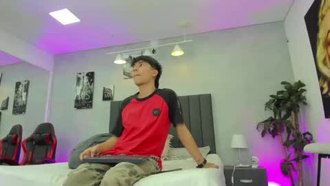 Raphael Nyon online show from 3, 3, 2026