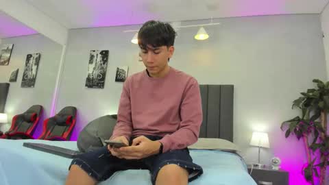 Raphael Nyon online show from 4, 3, 2026