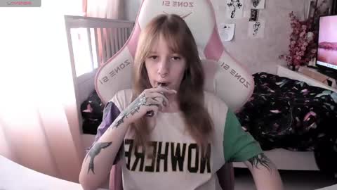 Snapshot of rapunzel_cute chatting on 8, 5, 2026 Rapunzel online show from 8, 5, 2026