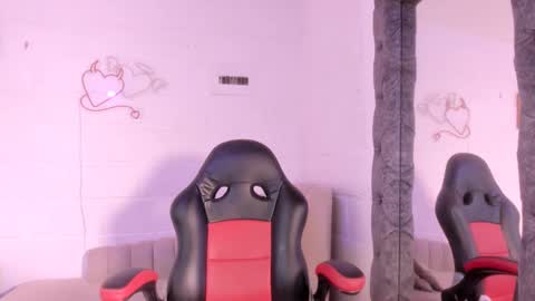 Raquel online show from 27, 9, 2025