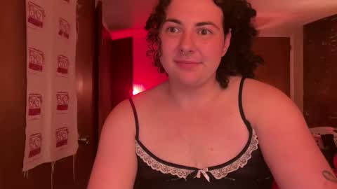 Snapshot of raspberrytommy chatting on 6, 10, 2025 Tommy online show from 6, 10, 2025