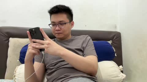 randomnaut online show from 19, 12, 2024