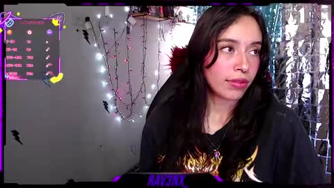   online show from 15, 4, 2026