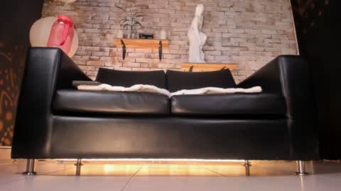   online show from 5, 2, 2025