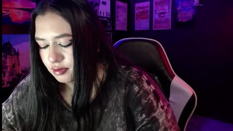 Snapshot of raven_darkk chatting on 9, 1, 2026 Raven online show from 9, 1, 2026