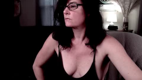  Roxanneredlight59 online show from 19, 4, 2026