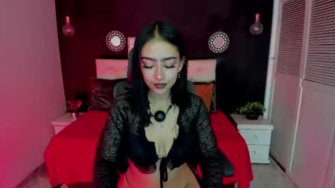 misty online show from 28, 7, 2026