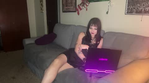 Snapshot of raven_rivers chatting on 20, 7, 2026 raven3 online show from 20, 7, 2026