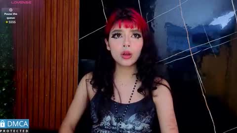 raven_rox_ online show from 7, 3, 2026