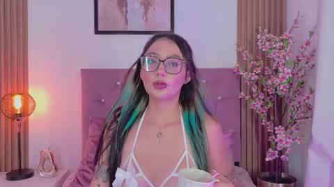 ravena_queen online show from 18, 7, 2026