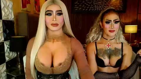 ravenmystiquex online show from 27, 7, 2026
