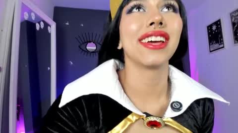 Snapshot of ravenwitch_ chatting on 15, 5, 2026 Raven Witch online show from 15, 5, 2026