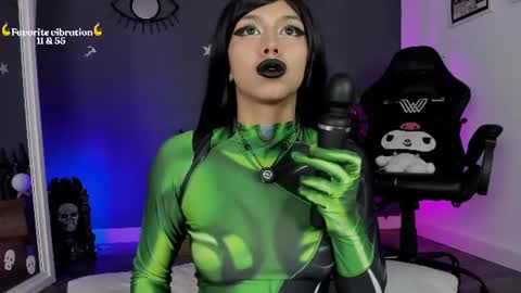 Raven Witch online show from 31, 7, 2026