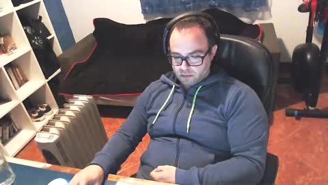 Snapshot of ravingr3d3 chatting on 18, 2, 2025 ravingr3d3 online show from 18, 2, 2025