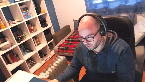 Snapshot of ravingr3d3 chatting on 27, 2, 2025 ravingr3d3 online show from 27, 2, 2025