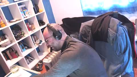 Snapshot of ravingr3d3 chatting on 28, 2, 2025 ravingr3d3 online show from 28, 2, 2025