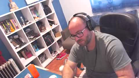 Snapshot of ravingr3d3 chatting on 20, 9, 2025 ravingr3d3 online show from 20, 9, 2025