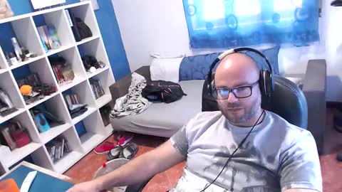 Snapshot of ravingr3d3 chatting on 16, 10, 2025 ravingr3d3 online show from 16, 10, 2025