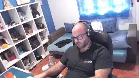 Snapshot of ravingr3d3 chatting on 21, 10, 2025 ravingr3d3 online show from 21, 10, 2025