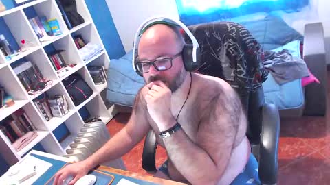 ravingr3d3 online show from 20, 4, 2026