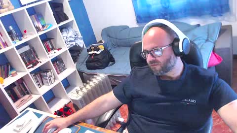 ravingr3d3 online show from 23, 4, 2026