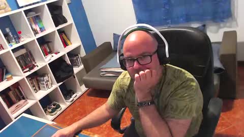 ravingr3d3 online show from 25, 4, 2026