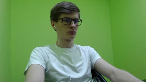 Snapshot of ray_booy chatting on 14, 6, 2026 Ray Booy online show from 14, 6, 2026