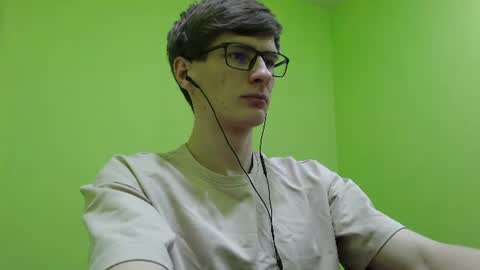 Snapshot of ray_booy chatting on 22, 6, 2026 Ray Booy online show from 22, 6, 2026