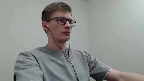 Snapshot of ray_booy chatting on 24, 7, 2026 Ray Booy online show from 24, 7, 2026