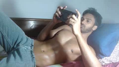 Snapshot of rayannzz chatting on 16, 11, 2025 eyan online show from 16, 11, 2025