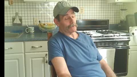 Snapshot of raylene4u2 chatting on 16, 5, 2026 Ray online show from 16, 5, 2026