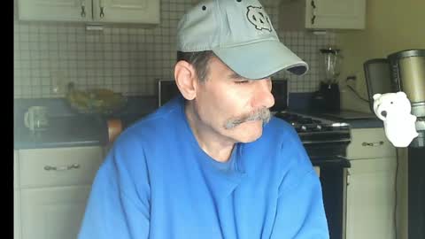 Snapshot of raylene4u2 chatting on 17, 5, 2026 Ray online show from 17, 5, 2026