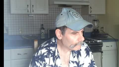 Snapshot of raylene4u2 chatting on 5, 6, 2026 Ray online show from 5, 6, 2026