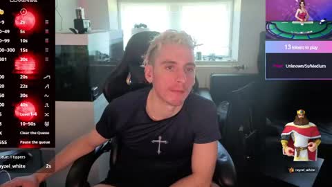 Snapshot of rayzel_white chatting on 16, 6, 2026 Rayzel White online show from 16, 6, 2026