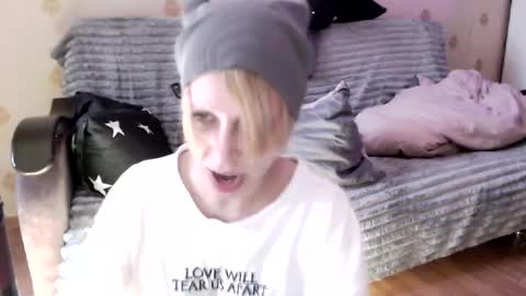 Snapshot of raziel_haze chatting on 19, 3, 2026 Yrriel Strife Candy-Demon Caveboy mr. Cringe online show from 19, 3, 2026