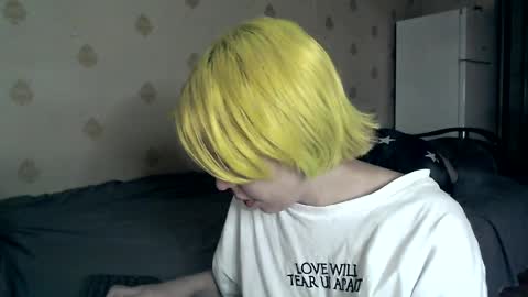 Snapshot of raziel_haze chatting on 4, 4, 2026 Yrriel Strife Candy-Demon Caveboy mr. Cringe online show from 4, 4, 2026