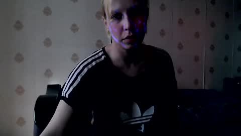 Snapshot of raziel_haze chatting on 20, 4, 2026 Yrriel Strife Candy-Demon Caveboy mr. Cringe online show from 20, 4, 2026