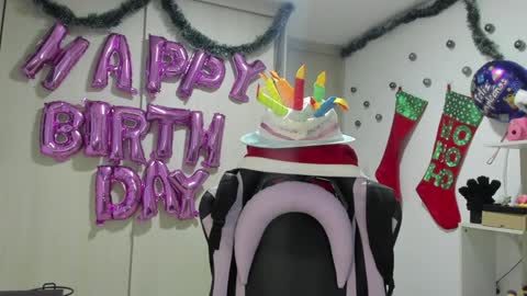 Snapshot of rea_winry chatting on 8, 12, 2024 Rea online show from 8, 12, 2024