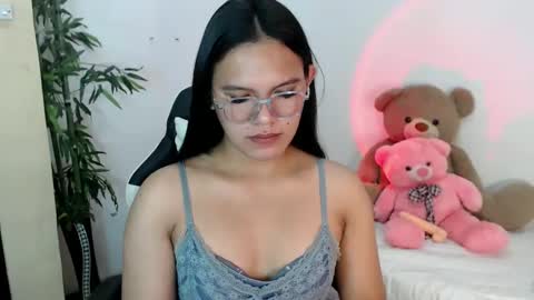 Snapshot of ready2care4youbabe chatting on 19, 1, 2025 Beth online show from 19, 1, 2025