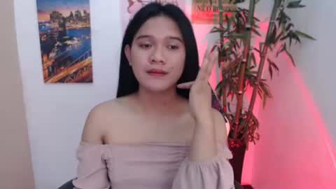 Snapshot of ready2care4youbabe chatting on 17, 11, 2025 Beth online show from 17, 11, 2025