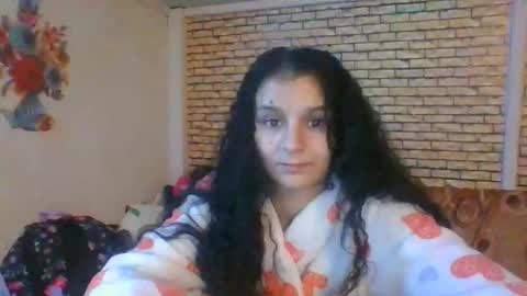 Snapshot of real_coupl3 chatting on 19, 11, 2025 real_coupl3 online show from 19, 11, 2025