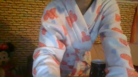 Snapshot of real_coupl3 chatting on 23, 11, 2025 real_coupl3 online show from 23, 11, 2025